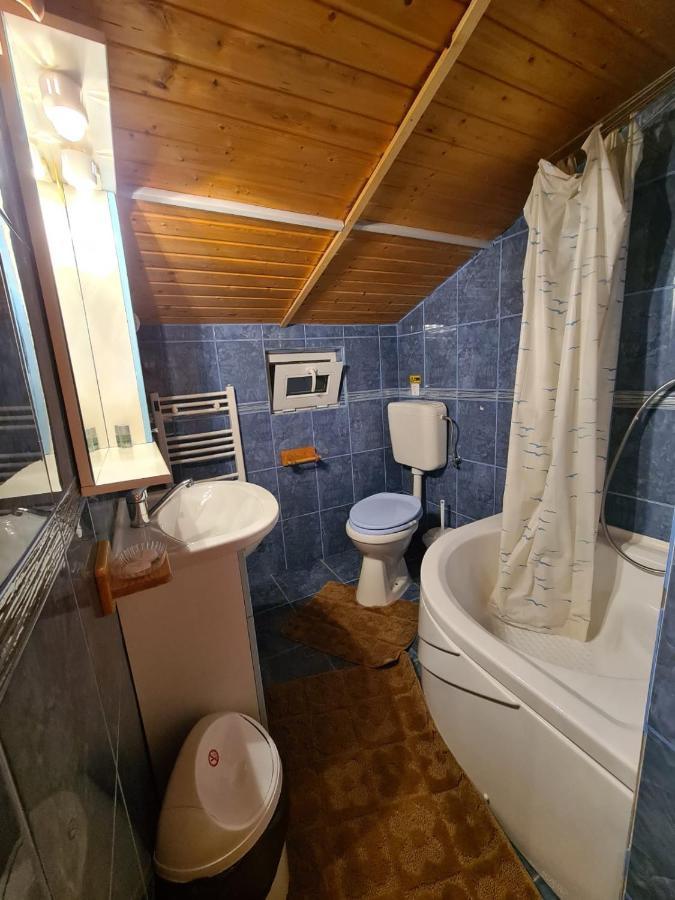 Vila Valencia Азуга Екстериор снимка