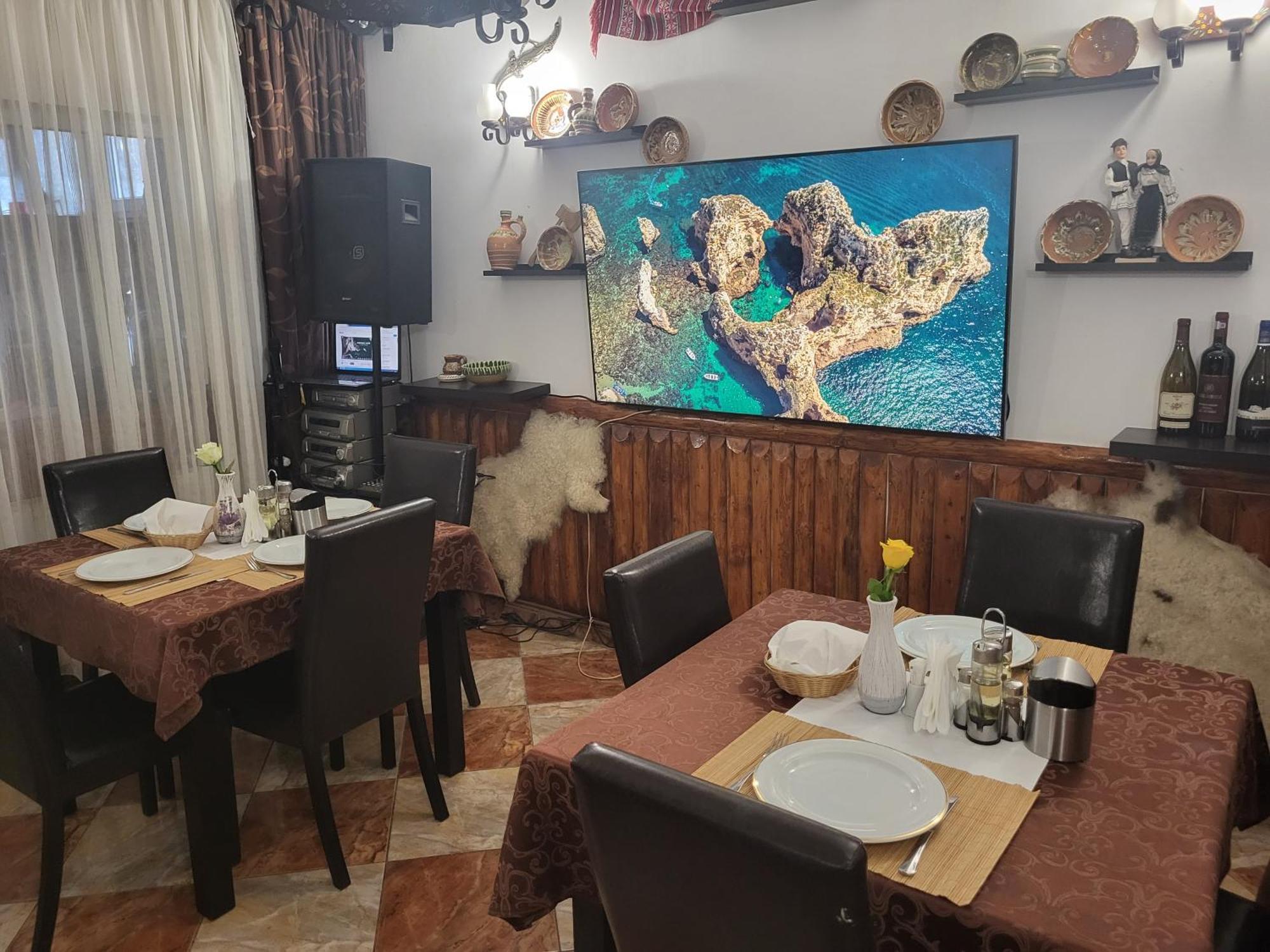 Vila Valencia Азуга Екстериор снимка